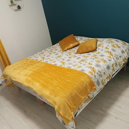 L'Aiscal Appart-Hotel 6 Personnes Calais Eksteriør billede
