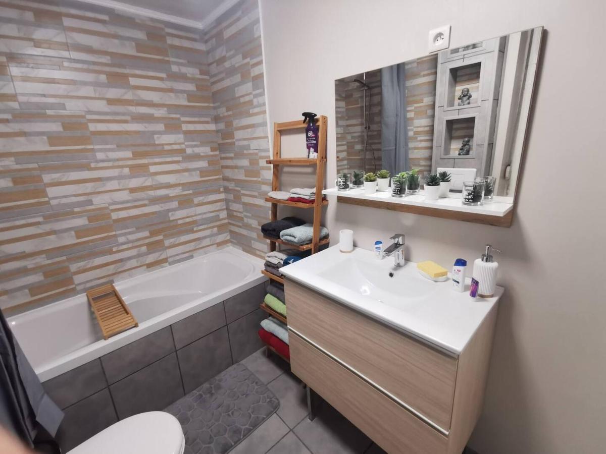L'Aiscal Appart-Hotel 6 Personnes Calais Eksteriør billede